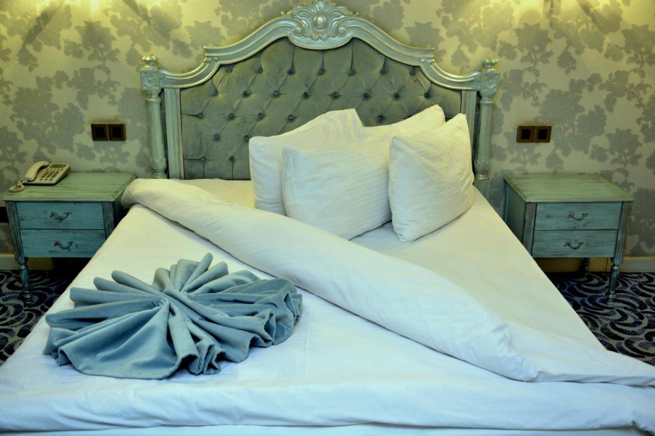 Deluxe Hotel Gjandža Exteriér fotografie