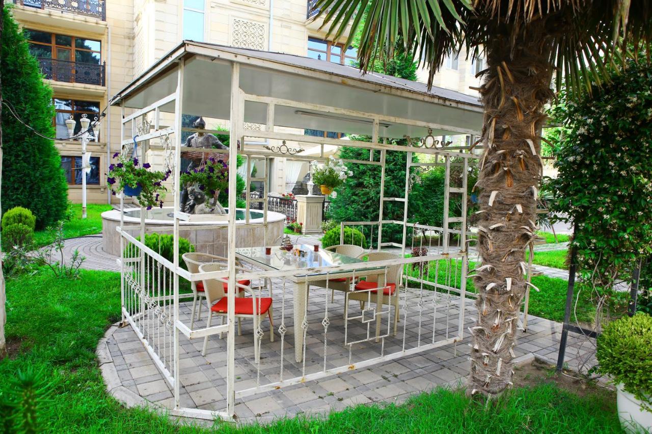 Deluxe Hotel Gjandža Exteriér fotografie
