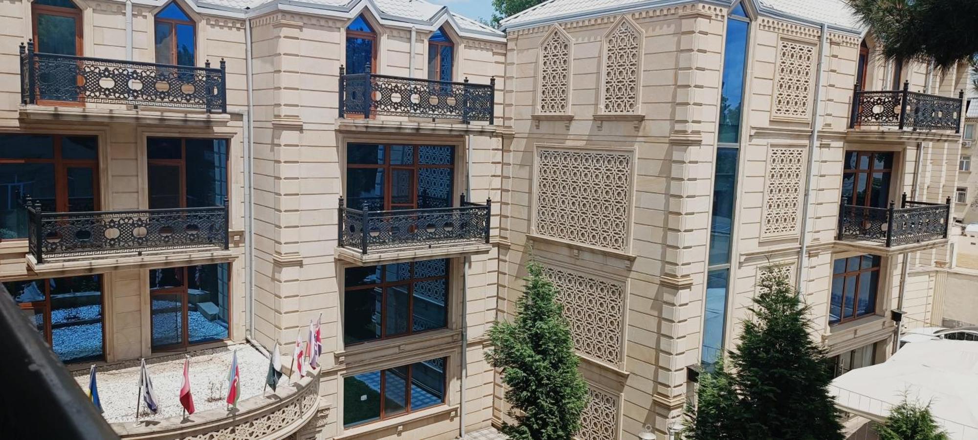 Deluxe Hotel Gjandža Exteriér fotografie